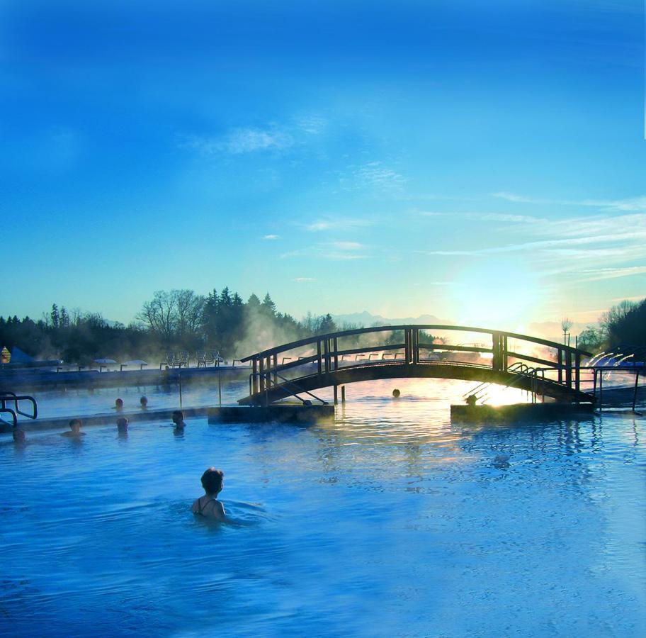Stroebinger Hof - Therme Wellness Resort Bad Endorf Exterior photo