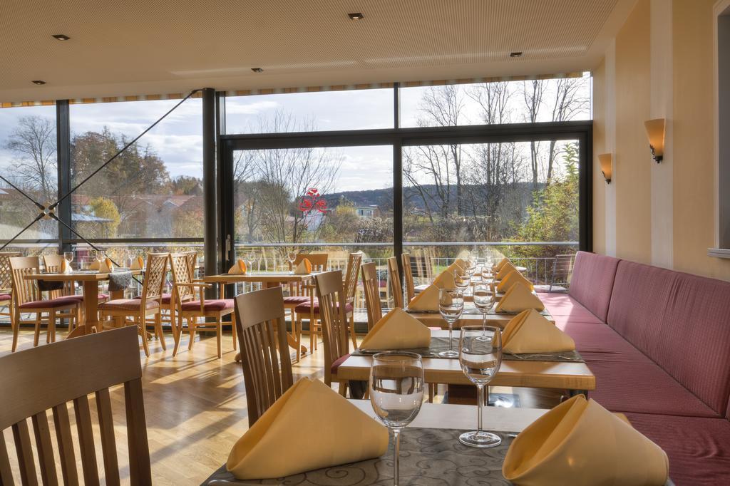 Stroebinger Hof - Therme Wellness Resort Bad Endorf Exterior photo